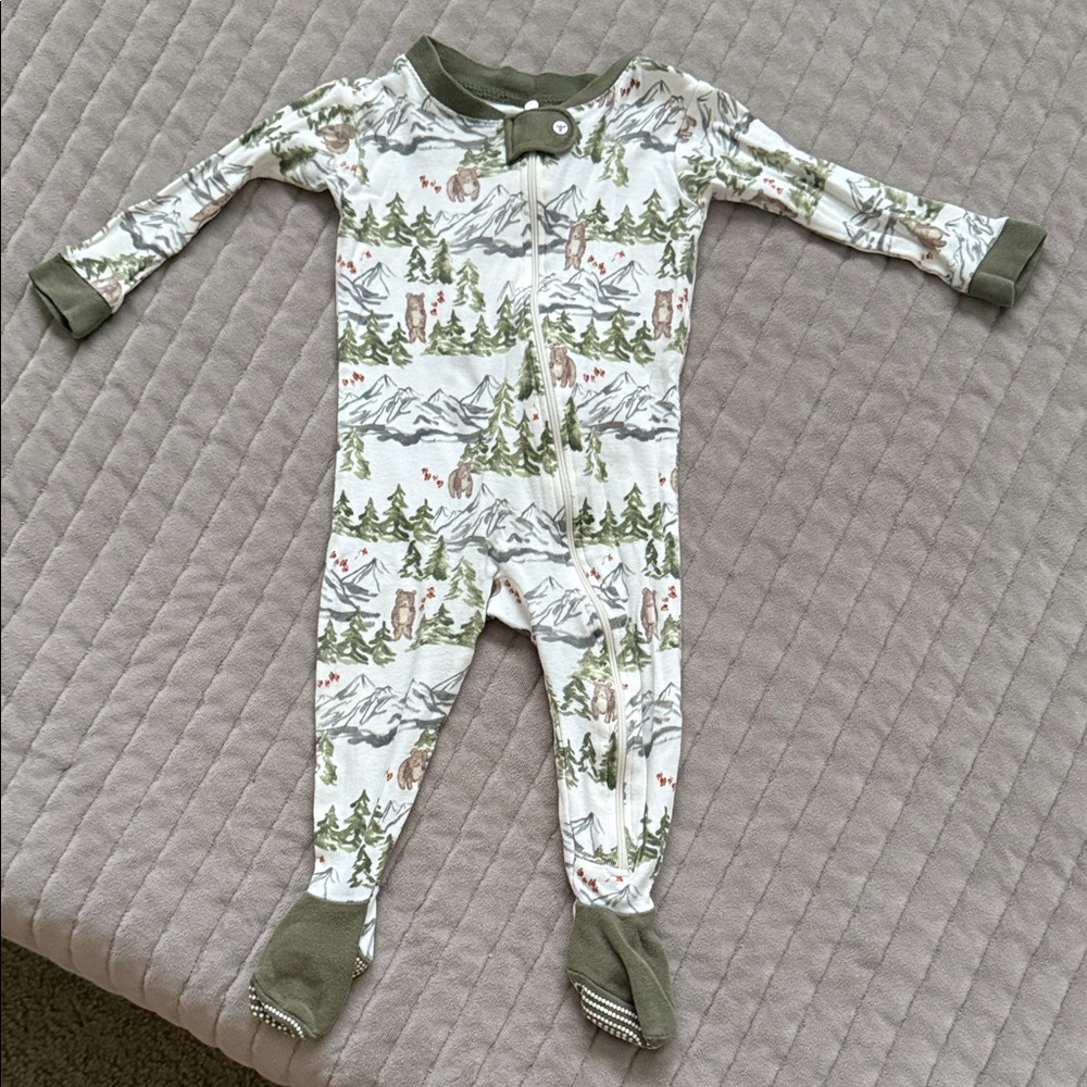 Burt's Bees Baby Green and White Forest Footie